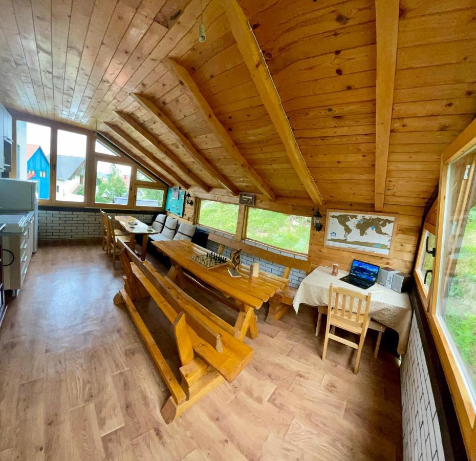 Underwoods Zabljak Guesthouse Exteriör bild